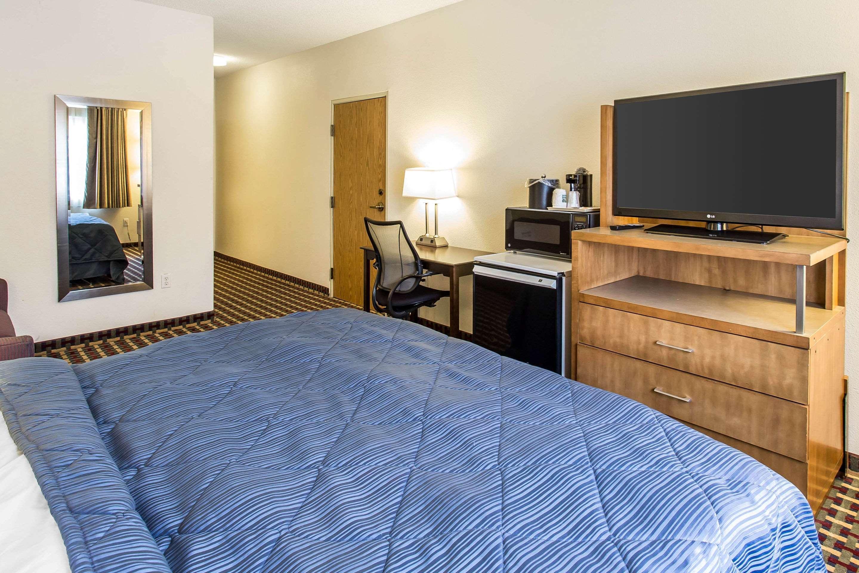 Quality Inn & Suites Lakewood - Denver Southwest Exterior foto