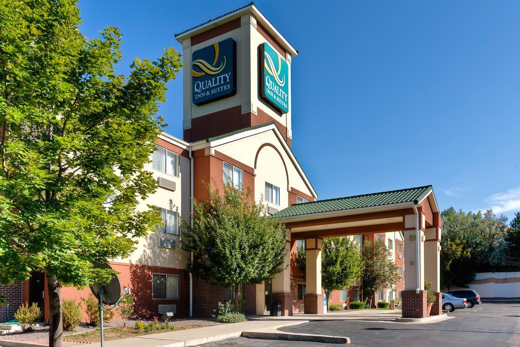 Quality Inn & Suites Lakewood - Denver Southwest Exterior foto